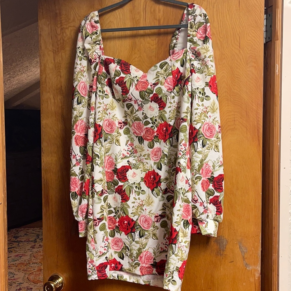 Shein Floral Long-sleeved dress